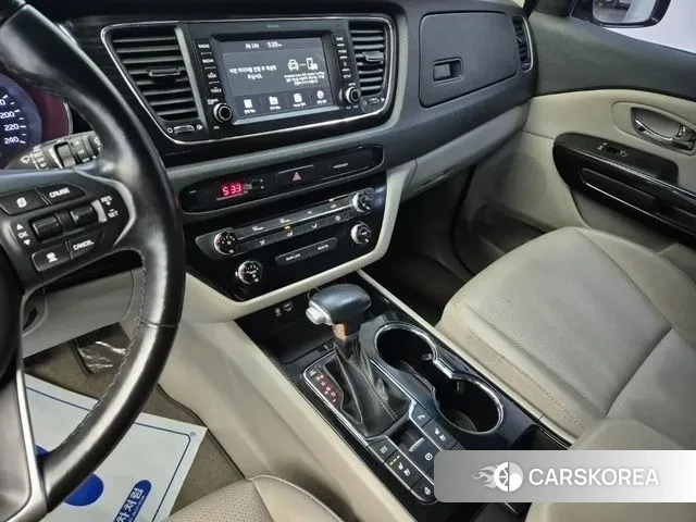 Kia The New Carnival id 3694962 из Кореи 20