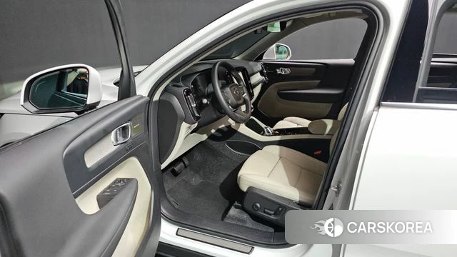 Volvo XC40 id 4607808 из Кореи 32