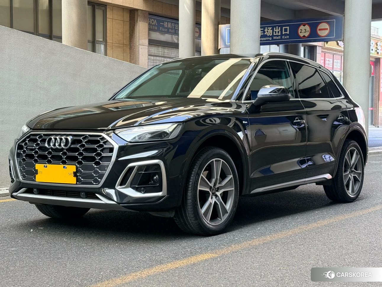 Audi Q5L id 4467420 из Китая 10