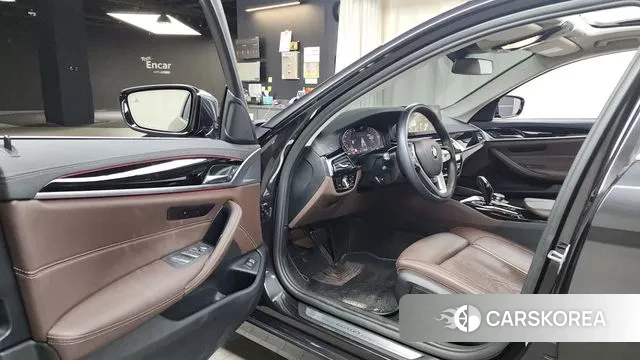 BMW 5 Series (G30) id 3058938 из Кореи 20