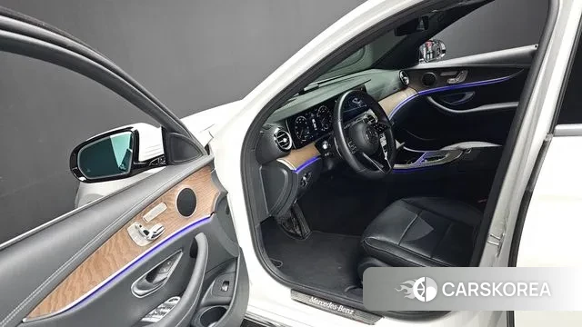 Mercedes-Benz E-Class W213 id 3462498 из Кореи 20