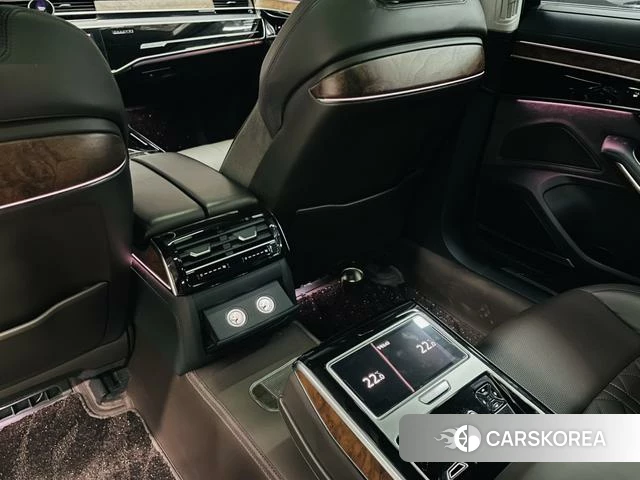 Audi A8 id 3901819 из Китая 16
