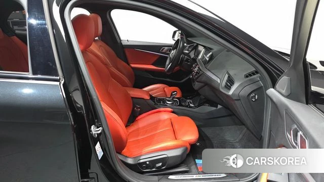 BMW 1 Series (F40) id 3859855 из Кореи 20