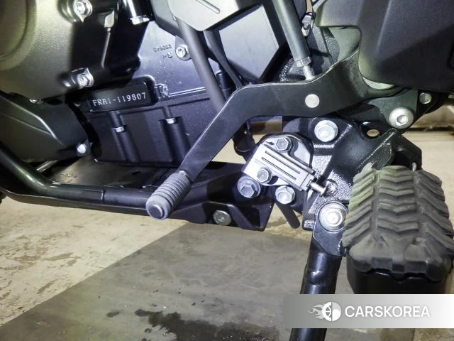 Suzuki V-STROM 800DE id 3947200 из Японии 32