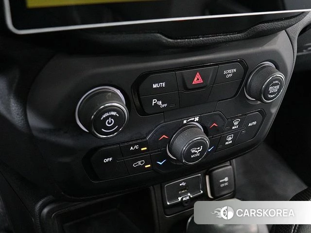 Jeep Renegade id 3808302 из Кореи 20