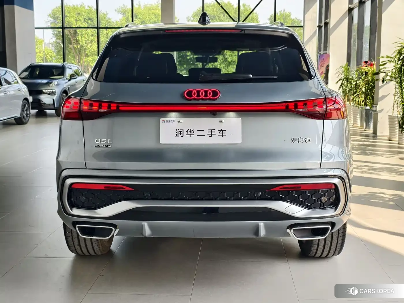 Audi Q5L id 4654544 из Китая 16