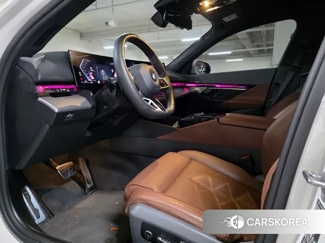 BMW 5 Series (G60) id 3393961 из Кореи 12