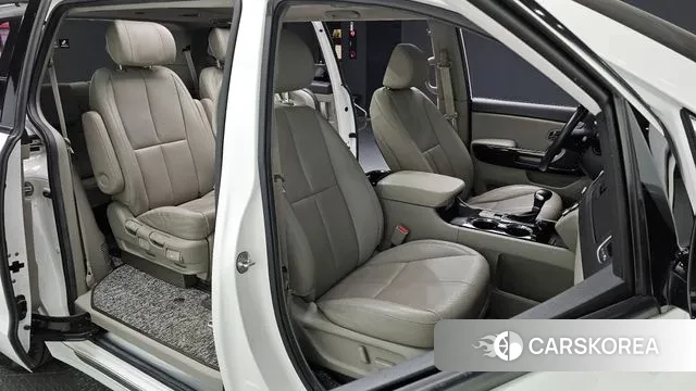 Kia The New Carnival id 3709439 из Кореи 20