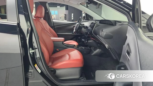 Toyota Prius 4th Generation id 4562169 из Кореи 31