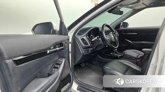 Kia Seltos id 4894894 из Кореи 33