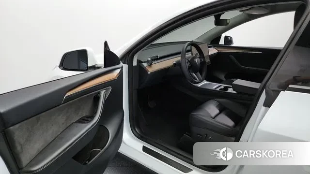 Tesla Model Y id 3310991 из Кореи 20