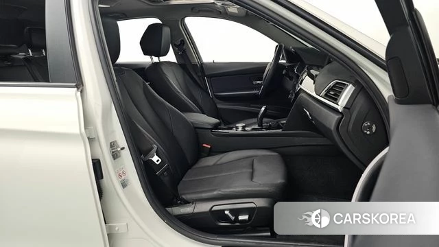 BMW 3 Series (F30) id 3867579 из Кореи 20