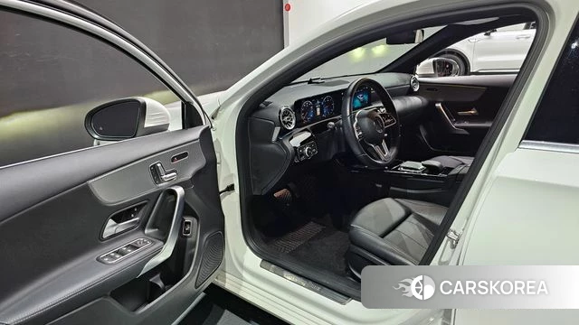 Mercedes-Benz A-Class W177 id 4202536 из Кореи 33