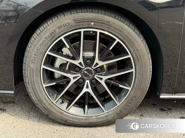 BYD Seal DM id 3908941 из Китая 21