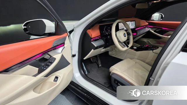 BMW 5 Series (G60) id 3897000 из Кореи 20