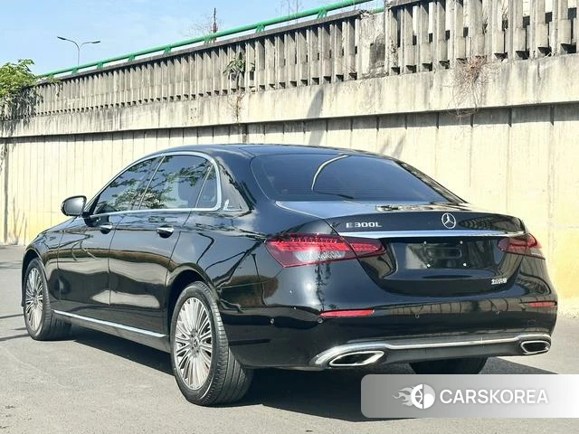 Mercedes-Benz E-class id 4328495 из Китая 23