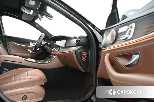 Mercedes-Benz E-class id 4256076 из Китая 30