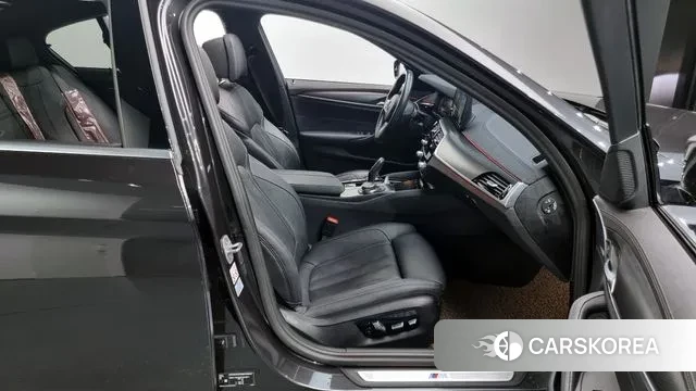 BMW 5 Series (G30) id 2894465 из Кореи 20