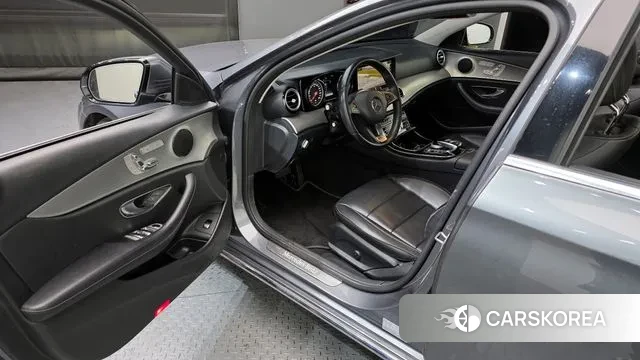 Mercedes-Benz E-Class W213 id 3789733 из Кореи 20