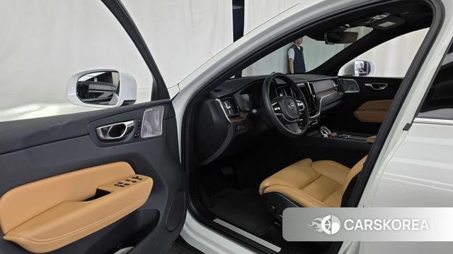 Volvo XC60 second Generation id 4604277 из Кореи 35