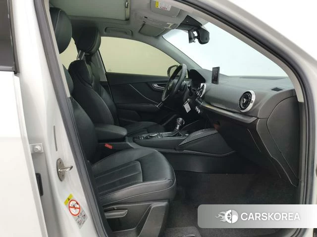 Audi Q2L id 4254047 из Китая 17