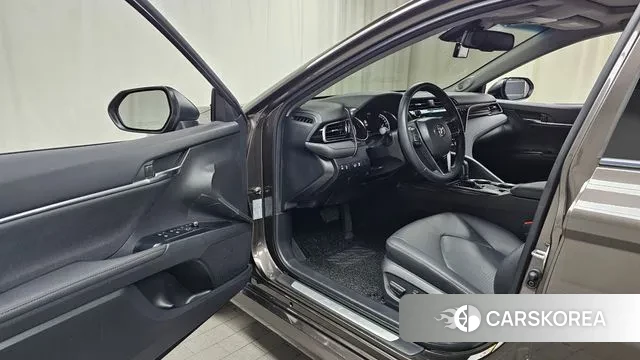 Toyota Camry (XV70) id 3531106 из Кореи 20