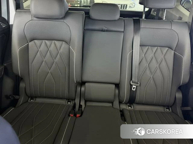 Volkswagen Tiguan L id 4273720 из Китая 11