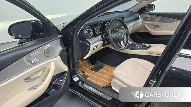 Mercedes-Benz E-Class W213 id 4708934 из Кореи 30