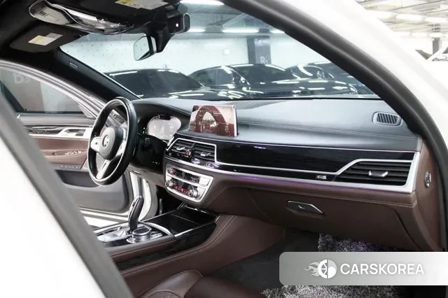 BMW 7 Series (G11) id 3318975 из Кореи 20