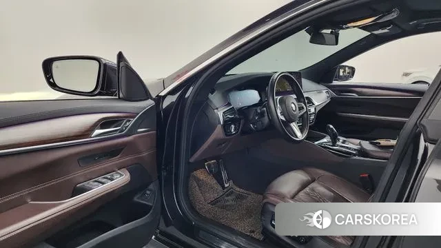 BMW 6 Series GT (G32) id 3777969 из Кореи 20