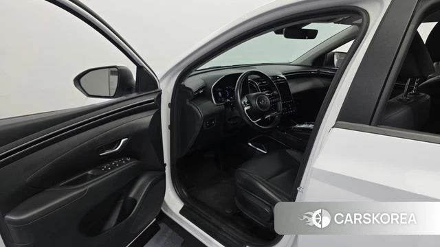 Hyundai Tucson (NX4) id 4338432 из Кореи 30