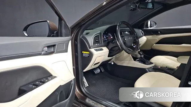 Hyundai Avante AD id 3547712 из Кореи 20