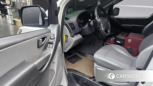 Hyundai The New Grand Starex id 4232342 из Кореи 30