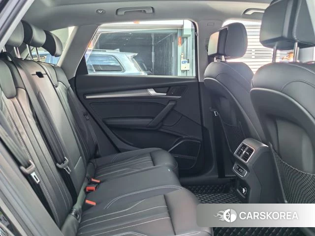 Audi Q5L id 4276922 из Китая 17