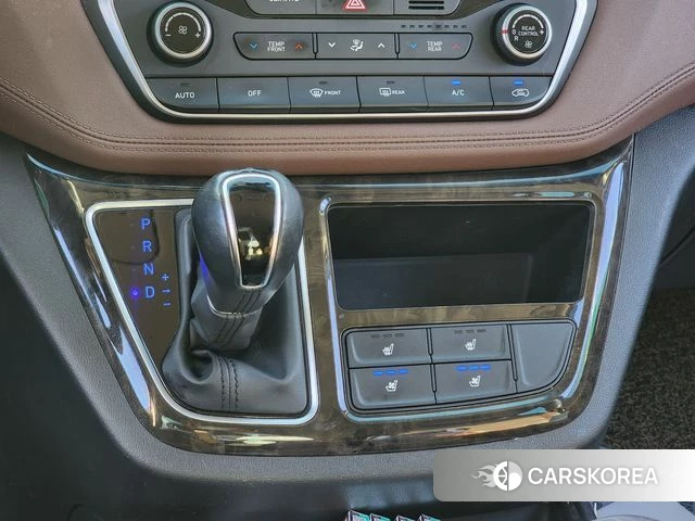 Hyundai The New Grand Starex id 4642437 из Кореи 12