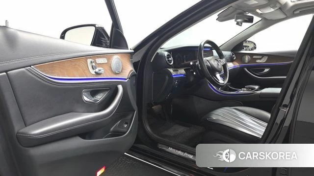 Mercedes-Benz E-Class W213 id 4794987 из Кореи 20