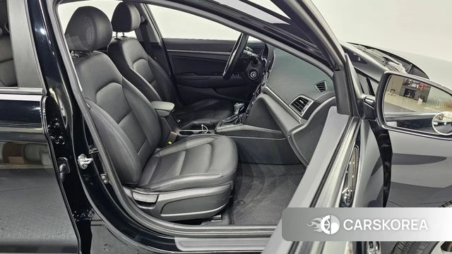 Hyundai Avante AD id 4551980 из Кореи 30