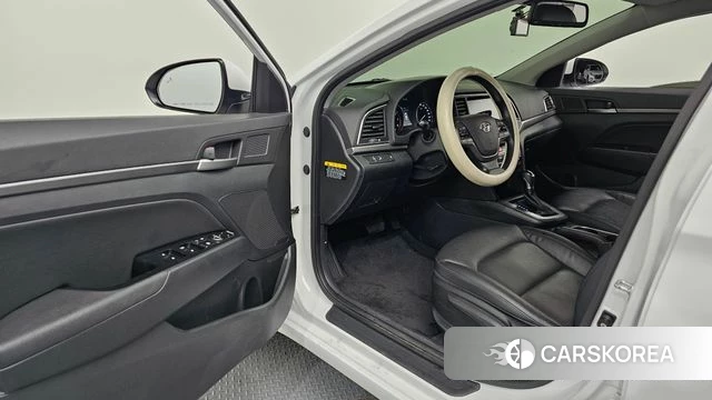 Hyundai Avante AD id 4746811 из Кореи 31