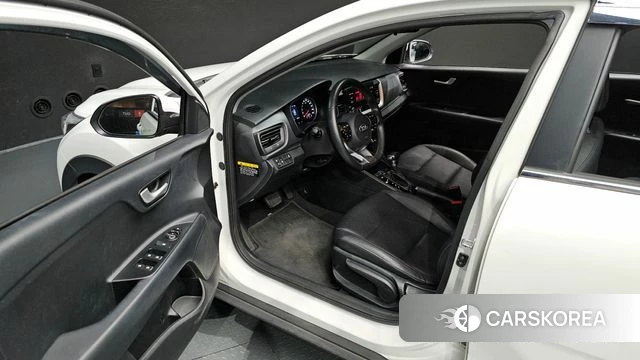 Kia Stonic id 4318368 из Кореи 20