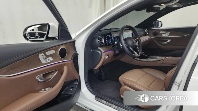 Mercedes-Benz E-Class W213 id 4579327 из Кореи 33