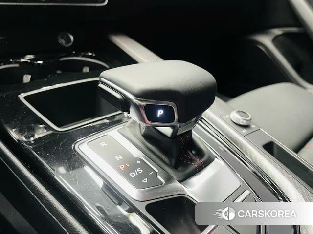 Audi A4L id 4273747 из Китая 18