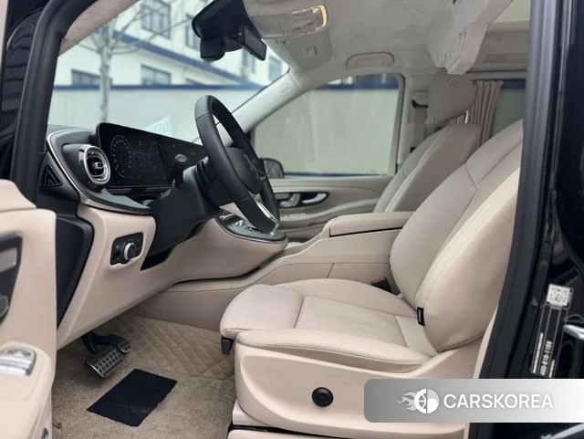 Mercedes-Benz V-class id 4259968 из Китая 16