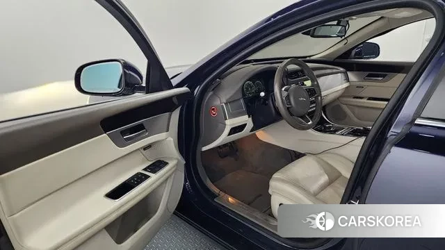 Jaguar XF (X260) id 3270324 из Кореи 20