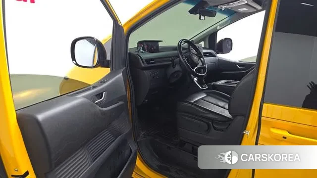 Hyundai Staria id 3611307 из Кореи 20