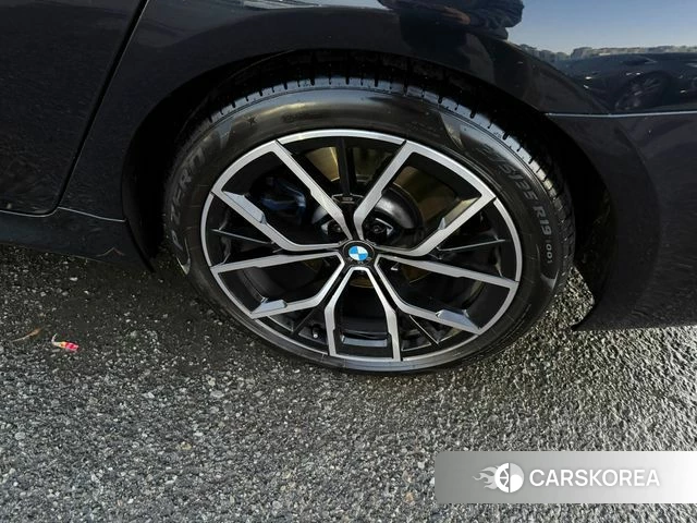 BMW 5 Series (G30) id 4547706 из Кореи 17