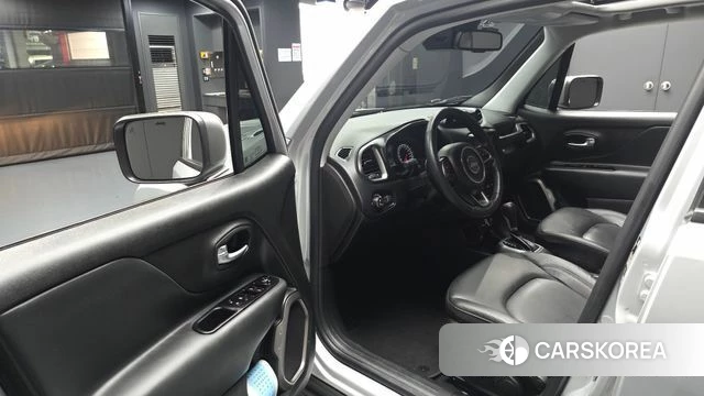 Jeep Renegade id 4835746 из Кореи 33