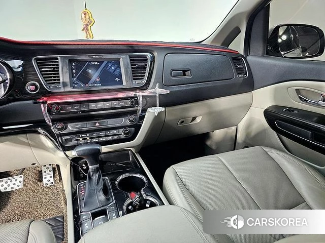 Kia The New Carnival id 4325395 из Кореи 20