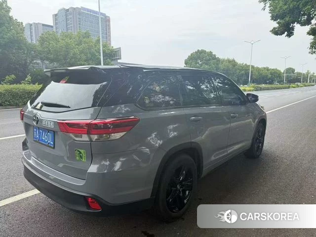 Toyota Highlander id 4380385 из Китая 12