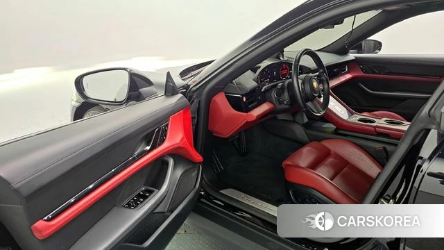 Porsche Taycan id 3819739 из Кореи 20