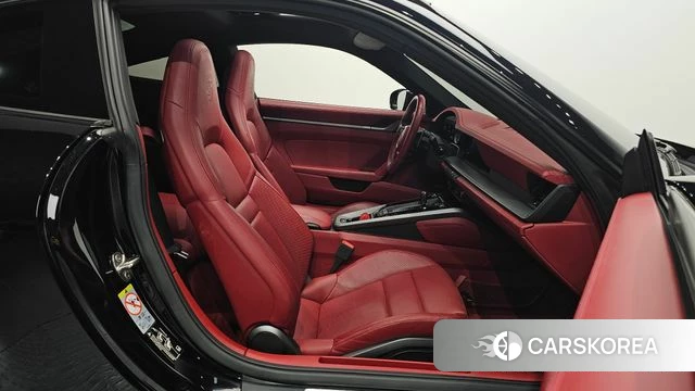Porsche 911(992) id 4179849 из Кореи 20